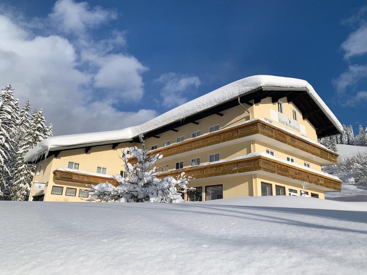 Hotel Kronenhirsch Russbach am Pass Gschütt Kültér fotó